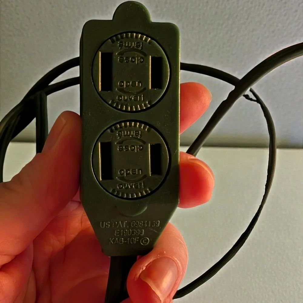 Merry Brite Foot Tapper Cord (EUC)